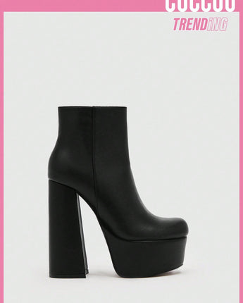 Elegant Outdoor Classic Boots